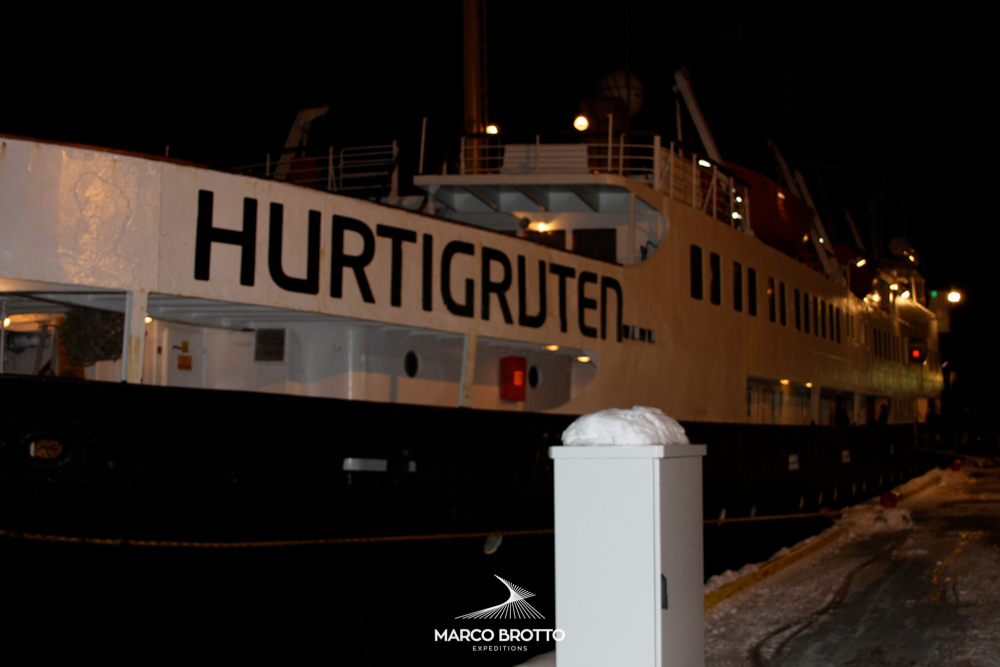 aurora-boreal-noruega-navio