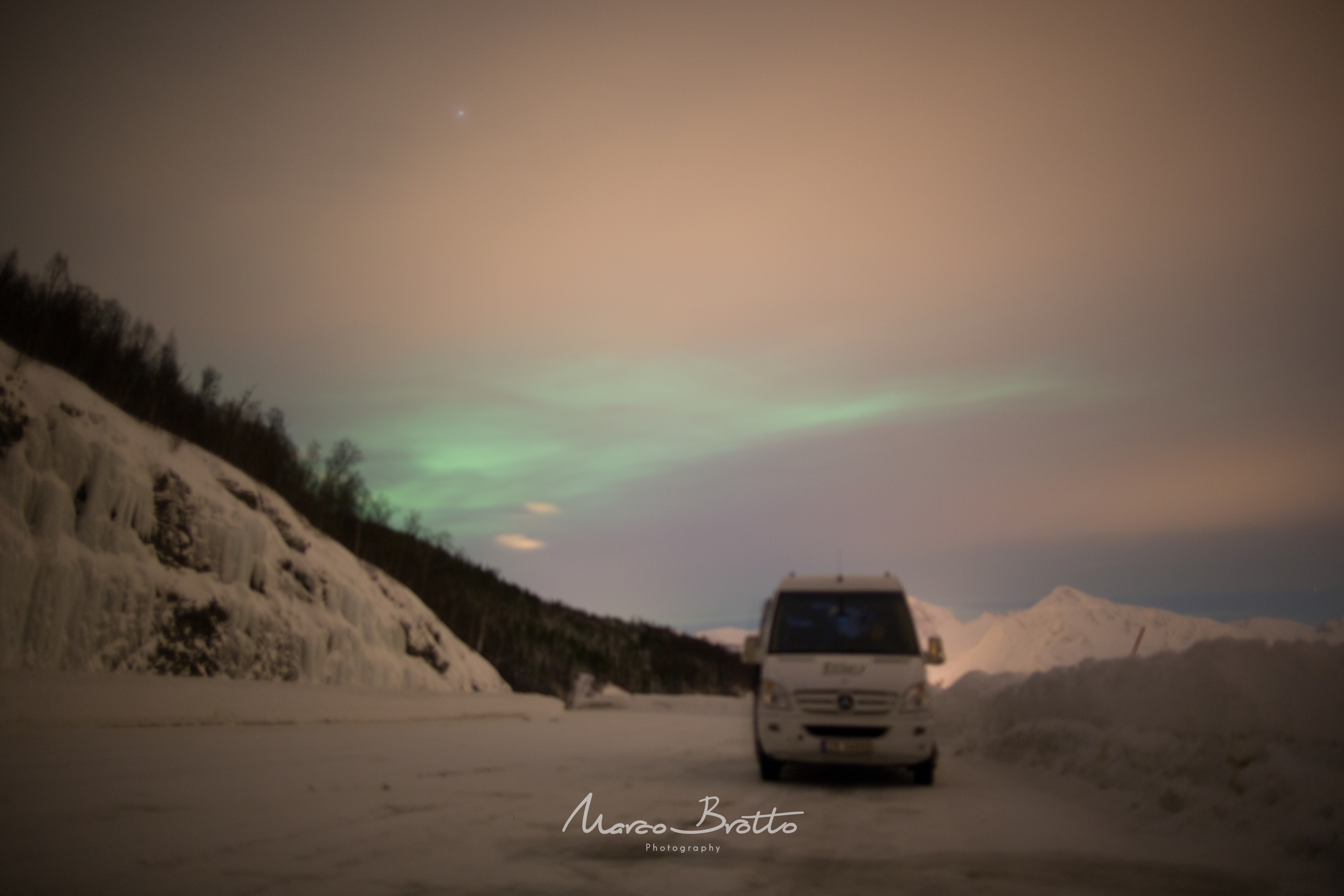 expedicao-aurora-boreal-laponia-carro expedicao-aurora-boreal-laponia-carro