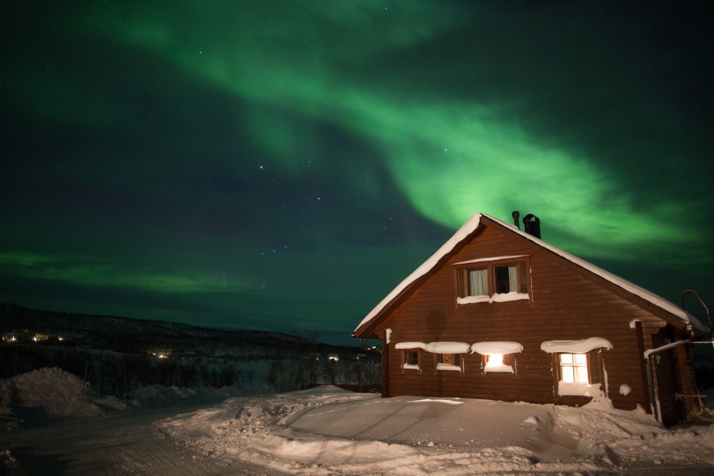aurora-boreal-na-laponia-casa