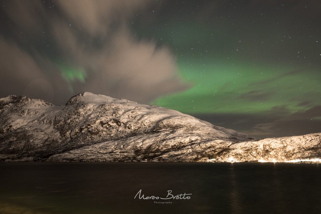 aurora-boreal-no-natal-noruega-tromso