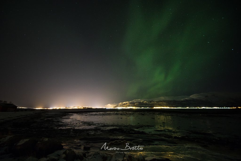 aurora-boreal-no-natal-fjordes