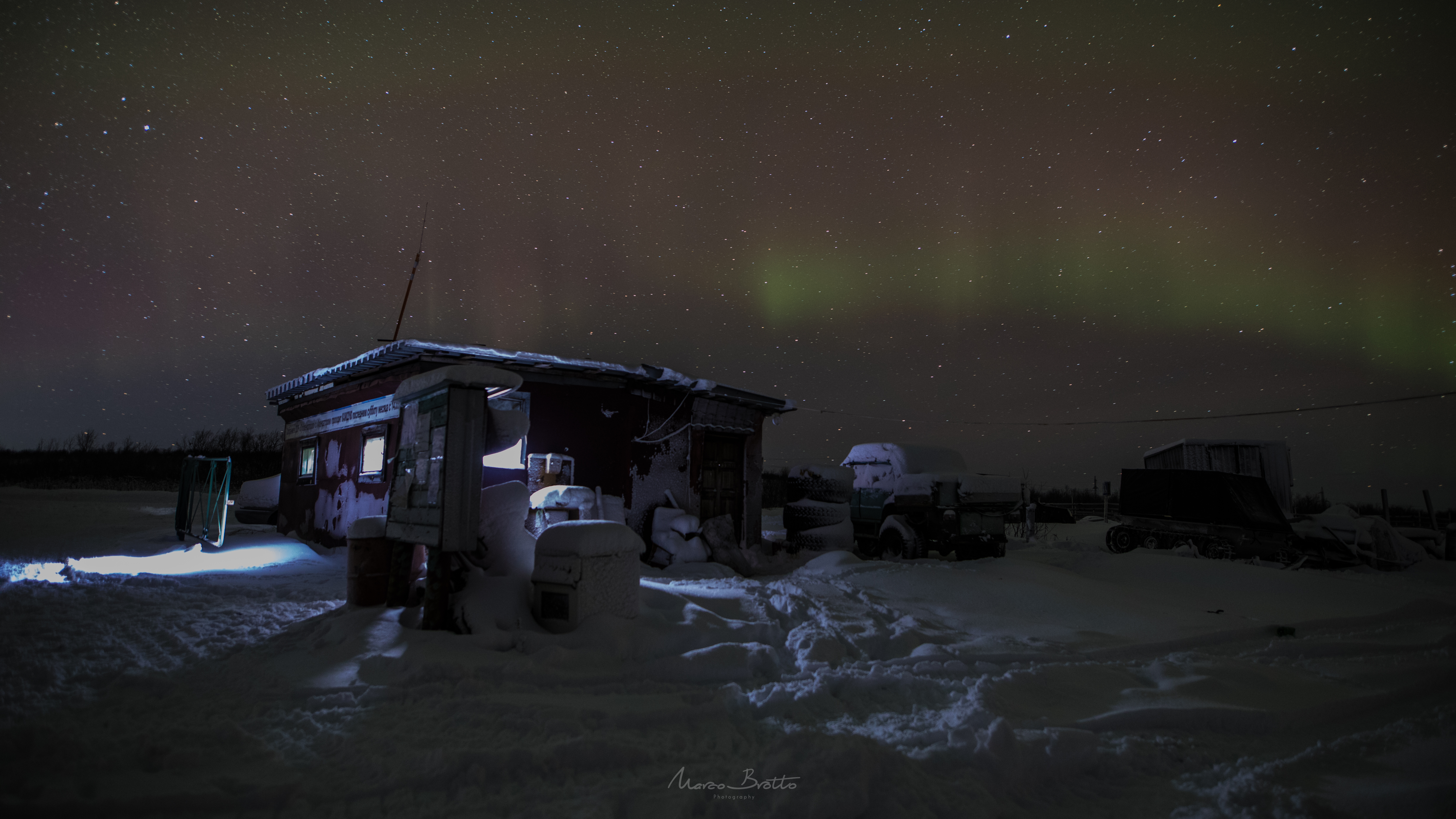 expedicao-aurora-boreal-na-russia-casa expedicao-aurora-boreal-na-russia-casa