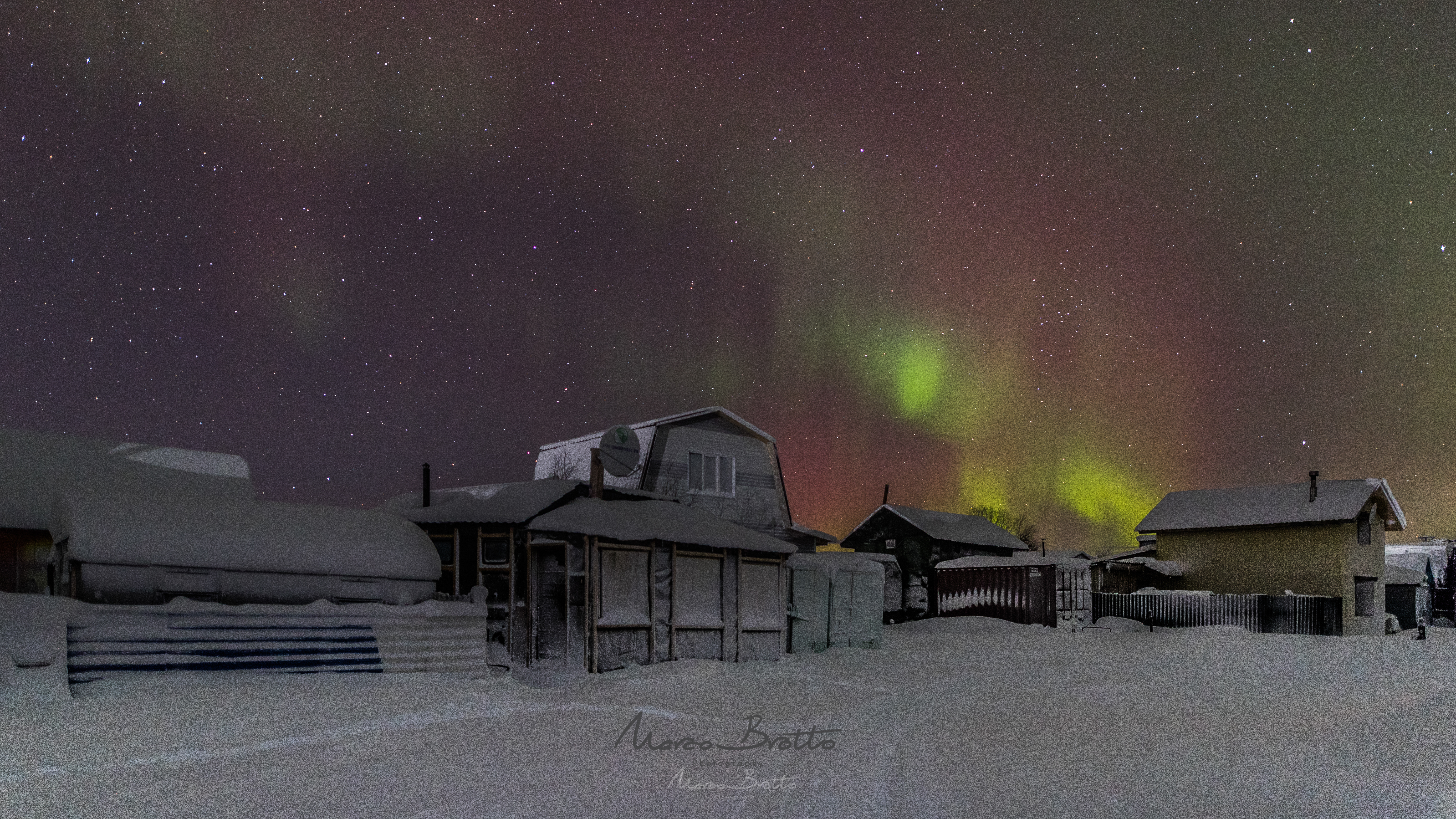 expedicao-aurora-boreal-na-russia-casas expedicao-aurora-boreal-na-russia-casas