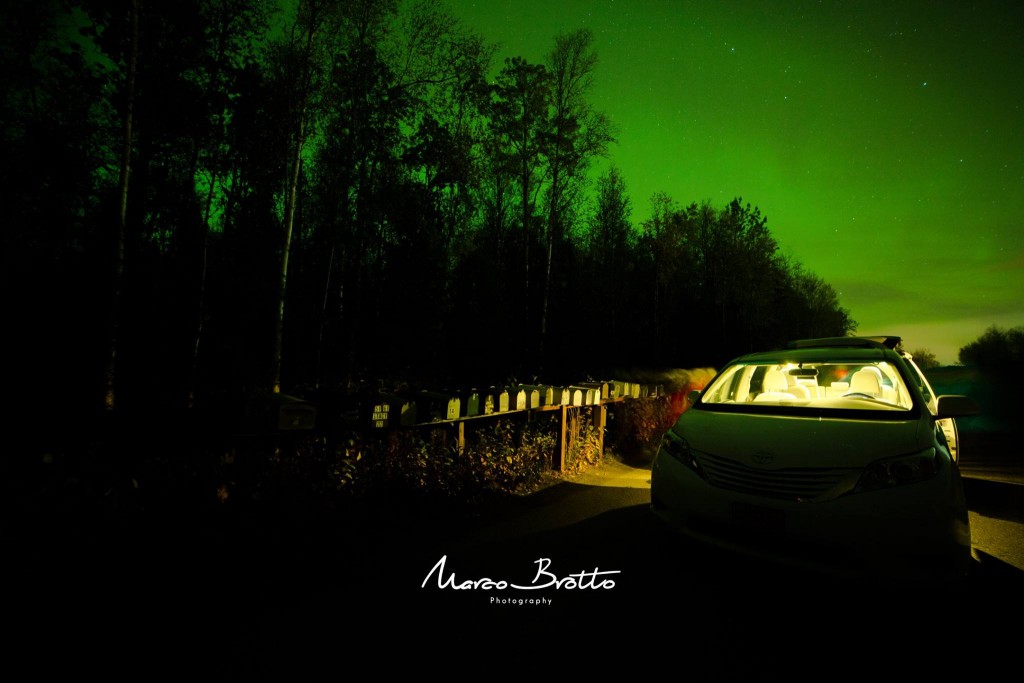 aurora-boreal-alasca-carro