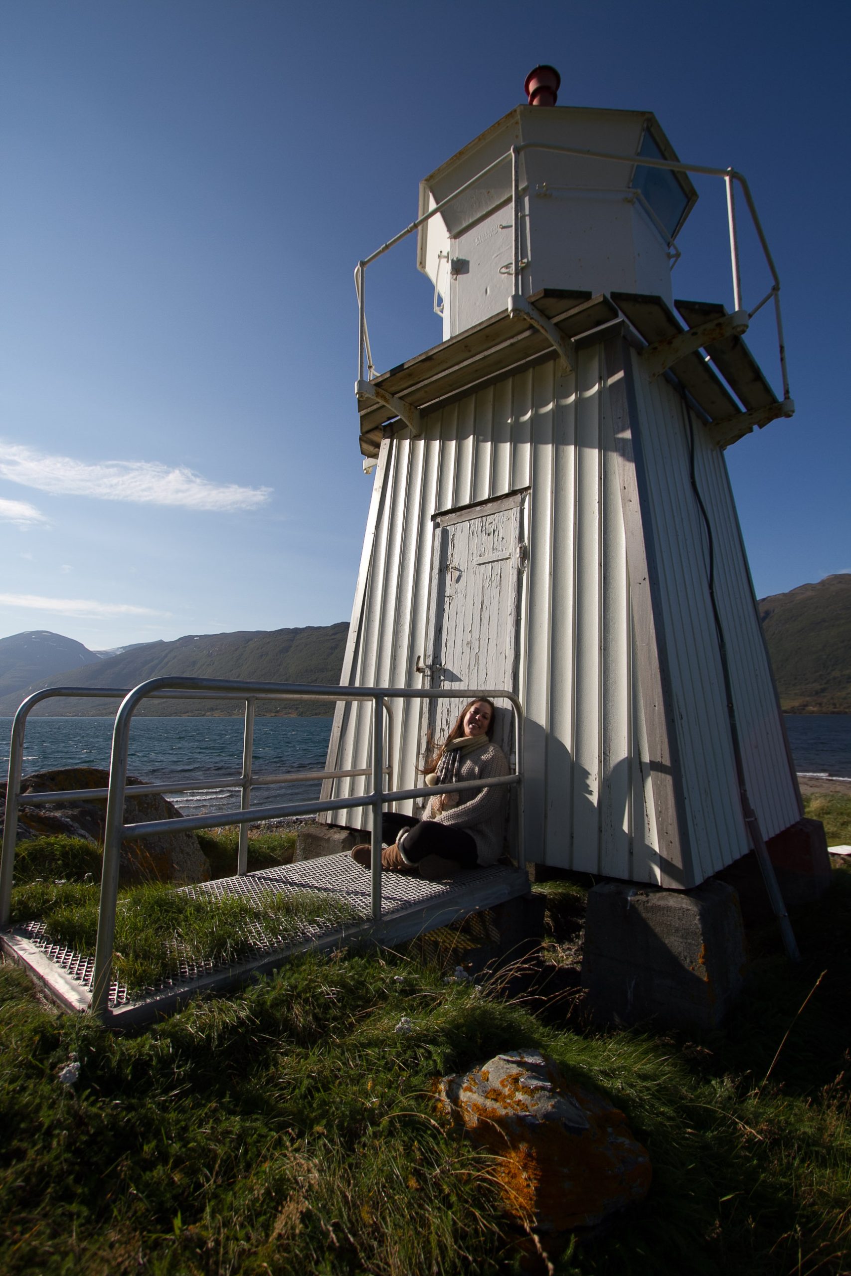 aurora-boreal-noruega-farol