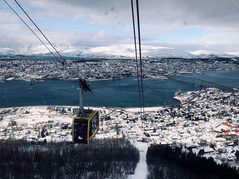Teleférico em Tromso, na Noruega